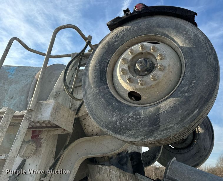 image for item DL4391 2006 Volvo  VHD ready mix truck