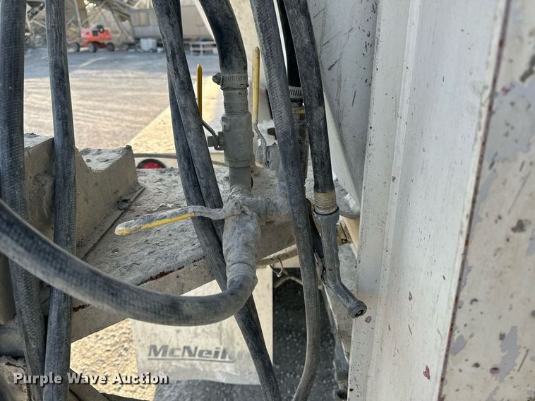 image for item DL4391 2006 Volvo  VHD ready mix truck