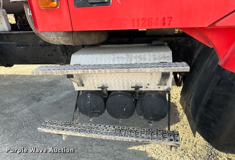 image for item DL4391 2006 Volvo  VHD ready mix truck