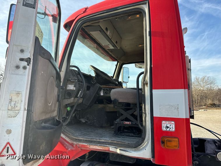 image for item DL4391 2006 Volvo  VHD ready mix truck