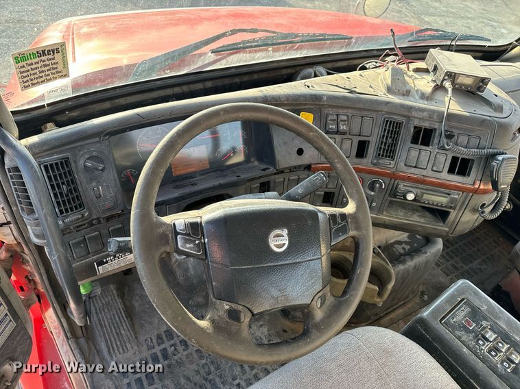 image for item DL4391 2006 Volvo  VHD ready mix truck