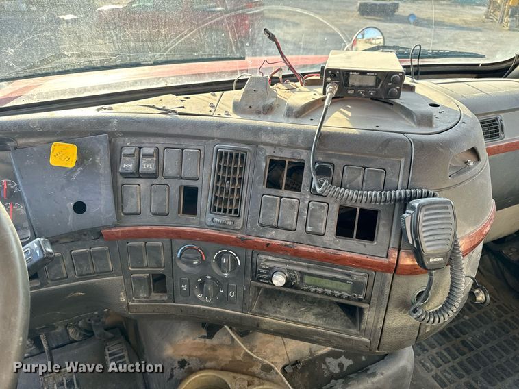 image for item DL4391 2006 Volvo  VHD ready mix truck