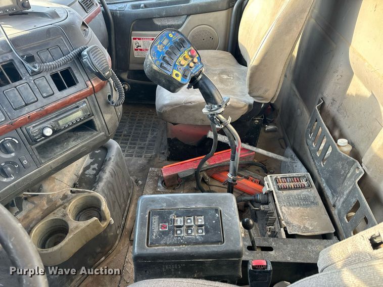 image for item DL4391 2006 Volvo  VHD ready mix truck