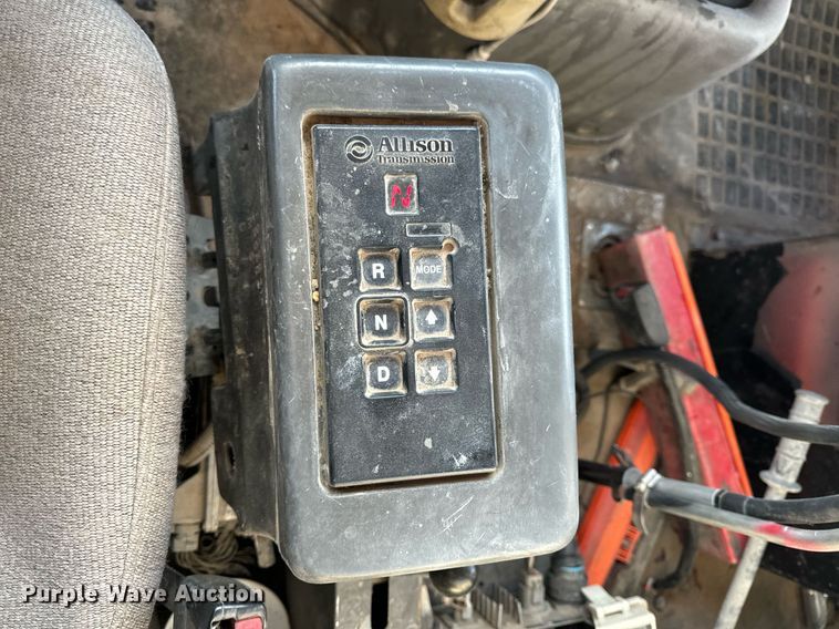 image for item DL4391 2006 Volvo  VHD ready mix truck