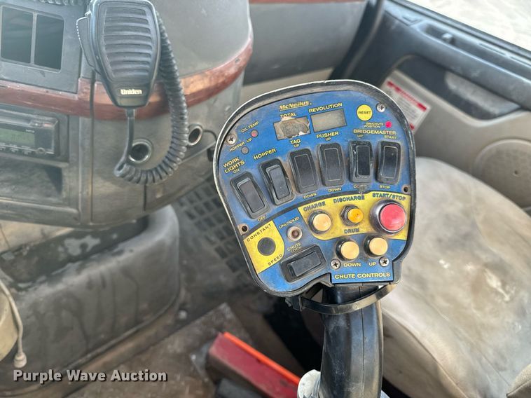 image for item DL4391 2006 Volvo  VHD ready mix truck