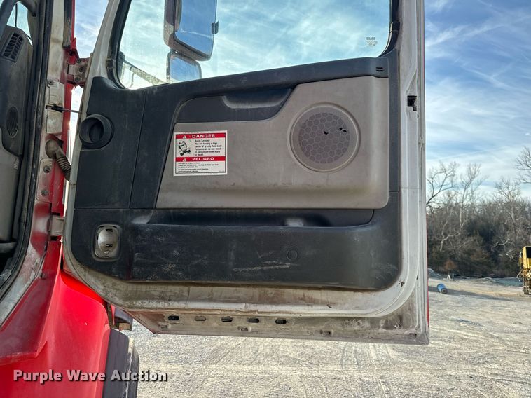 image for item DL4391 2006 Volvo  VHD ready mix truck