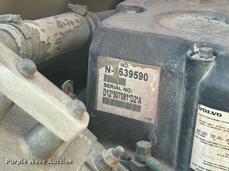 image for item DL4391 2006 Volvo  VHD ready mix truck