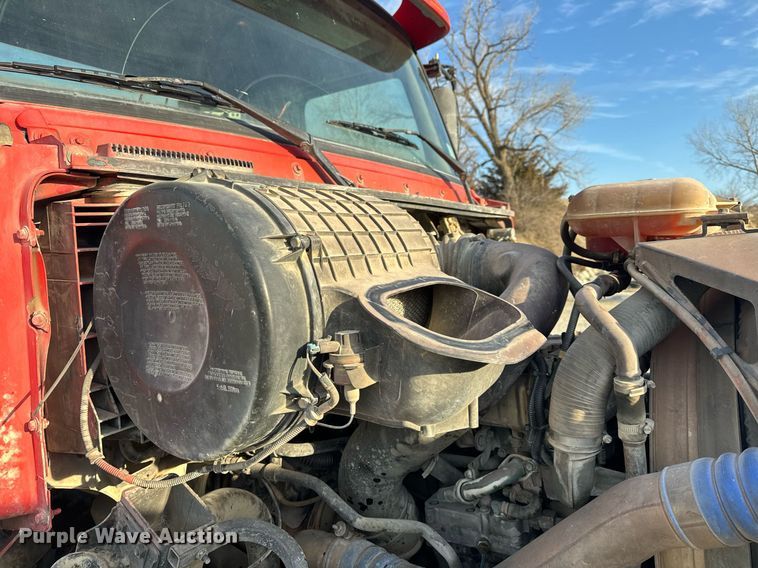 image for item DL4391 2006 Volvo  VHD ready mix truck