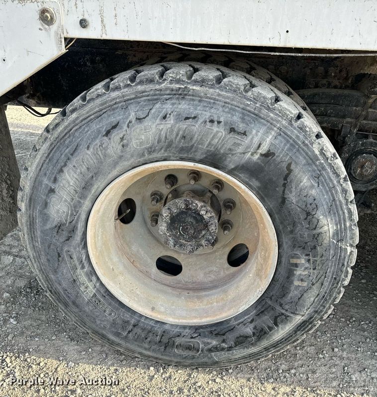 image for item DL4391 2006 Volvo  VHD ready mix truck