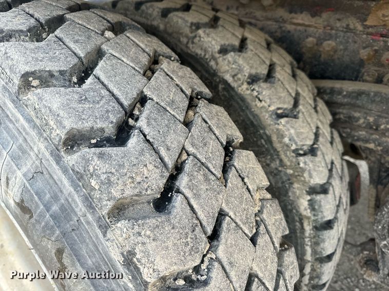 image for item DL4391 2006 Volvo  VHD ready mix truck