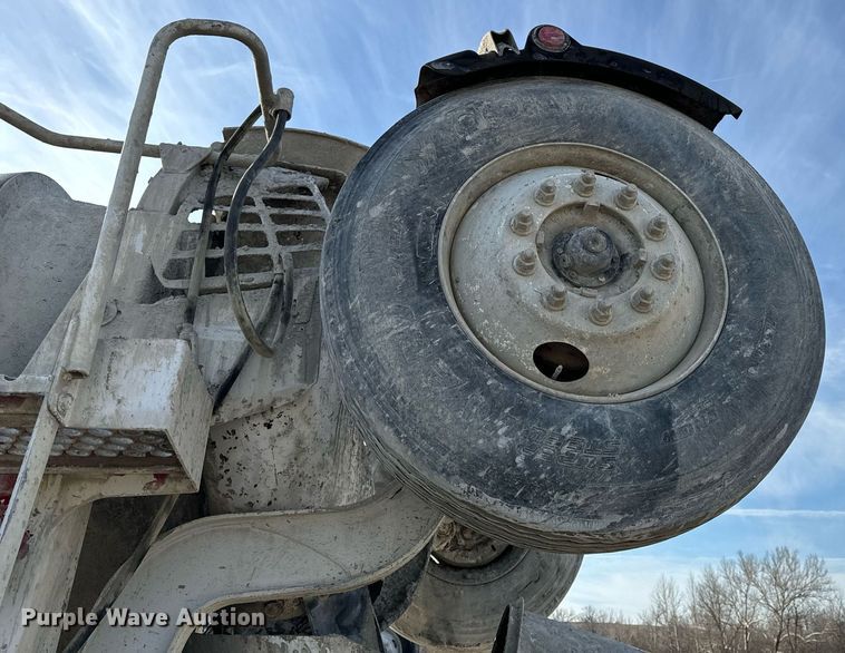 image for item DL4391 2006 Volvo  VHD ready mix truck