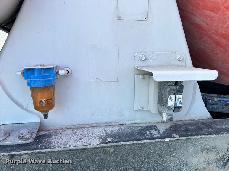 image for item DL4392 2006 Volvo  VHD ready mix truck