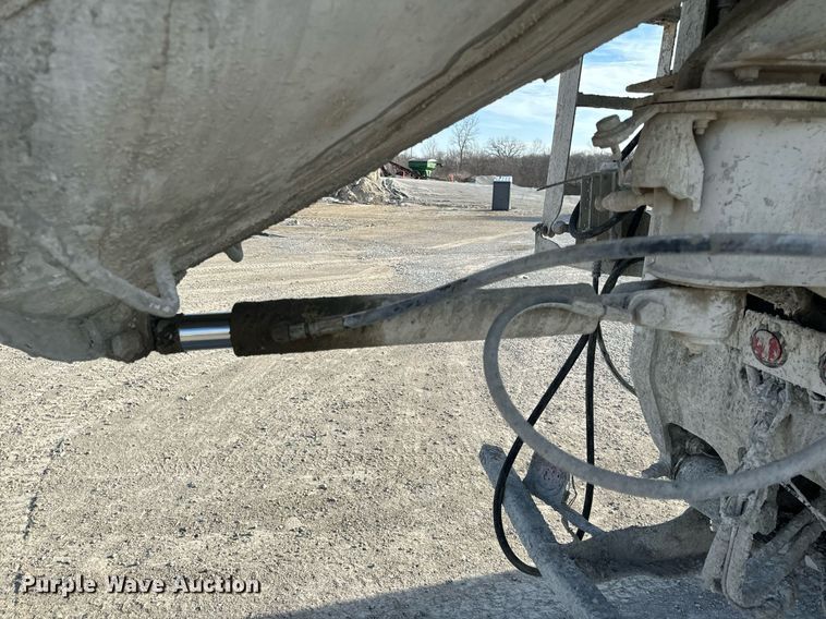 image for item DL4392 2006 Volvo  VHD ready mix truck