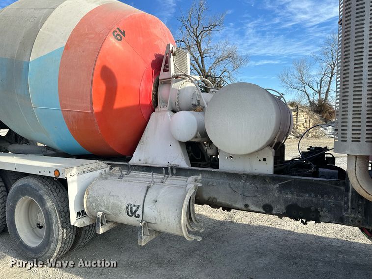 image for item DL4392 2006 Volvo  VHD ready mix truck