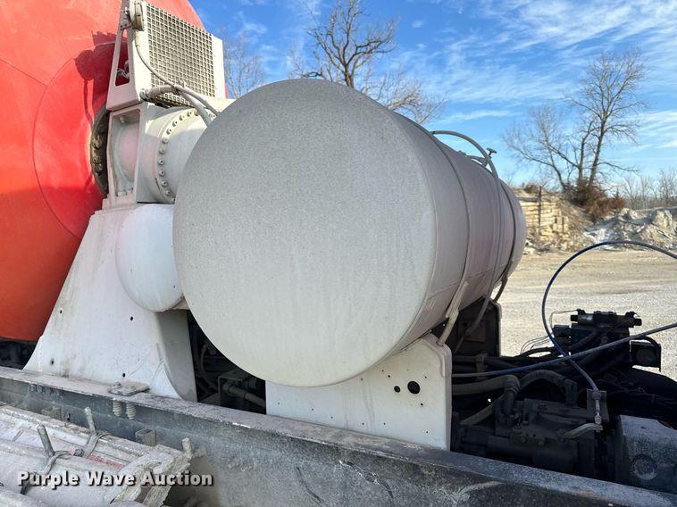 image for item DL4392 2006 Volvo  VHD ready mix truck