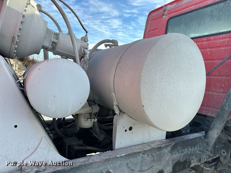 image for item DL4392 2006 Volvo  VHD ready mix truck