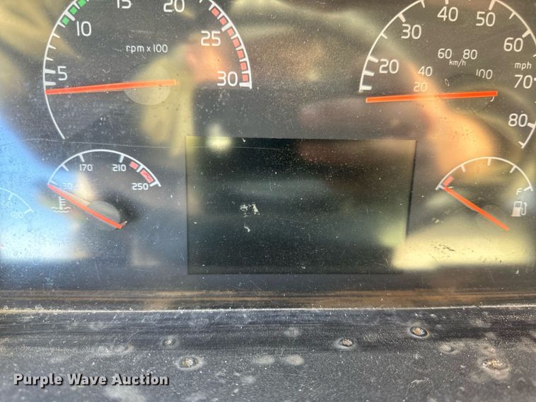 image for item DL4392 2006 Volvo  VHD ready mix truck