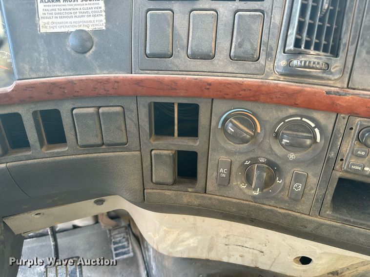 image for item DL4392 2006 Volvo  VHD ready mix truck