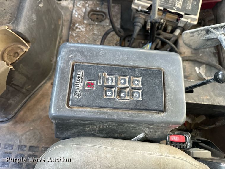 image for item DL4392 2006 Volvo  VHD ready mix truck