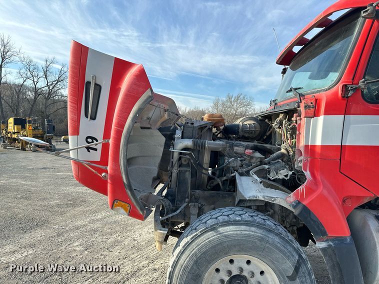 image for item DL4392 2006 Volvo  VHD ready mix truck