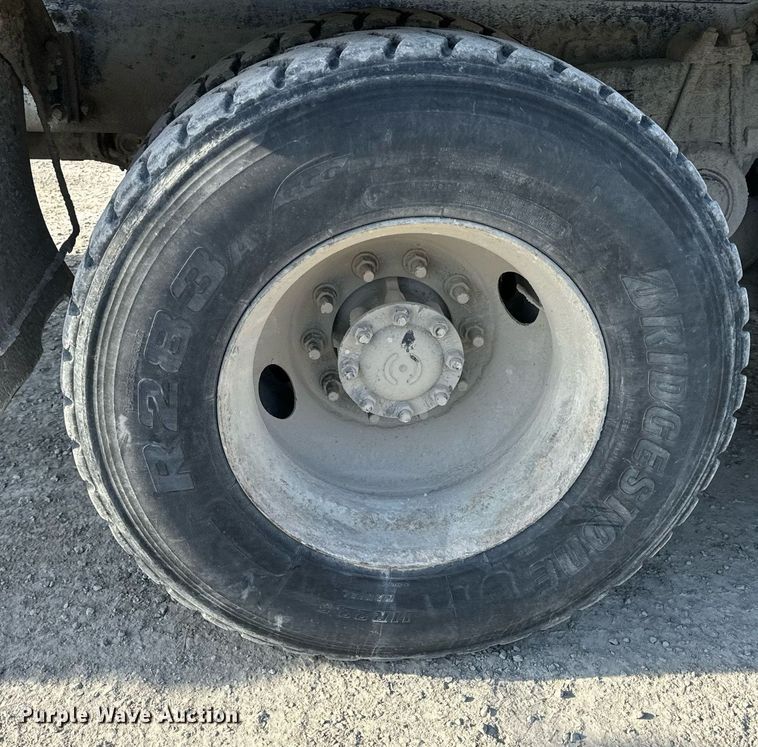 image for item DL4392 2006 Volvo  VHD ready mix truck