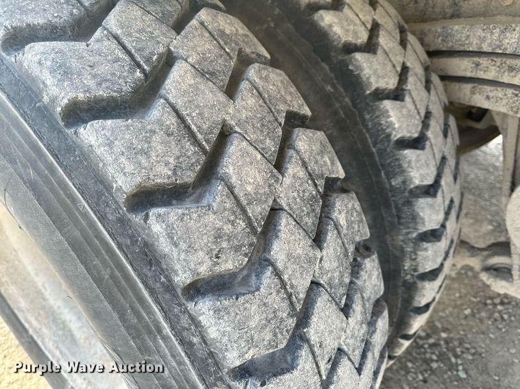 image for item DL4392 2006 Volvo  VHD ready mix truck