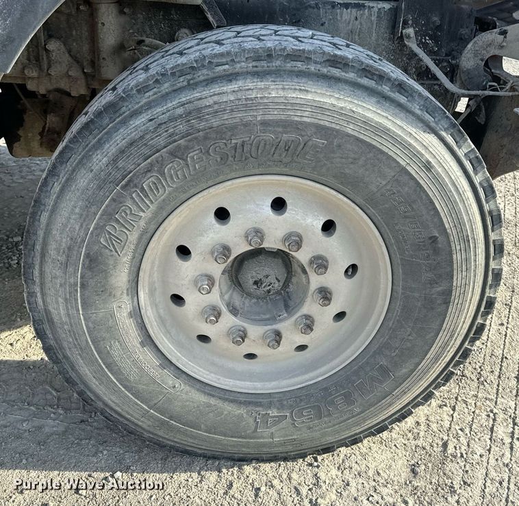 image for item DL4392 2006 Volvo  VHD ready mix truck