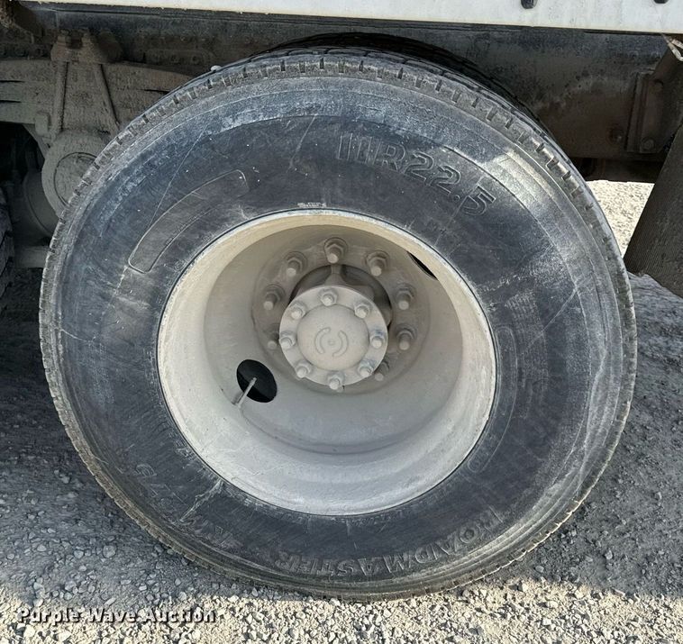 image for item DL4392 2006 Volvo  VHD ready mix truck