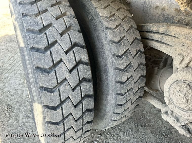 image for item DL4392 2006 Volvo  VHD ready mix truck