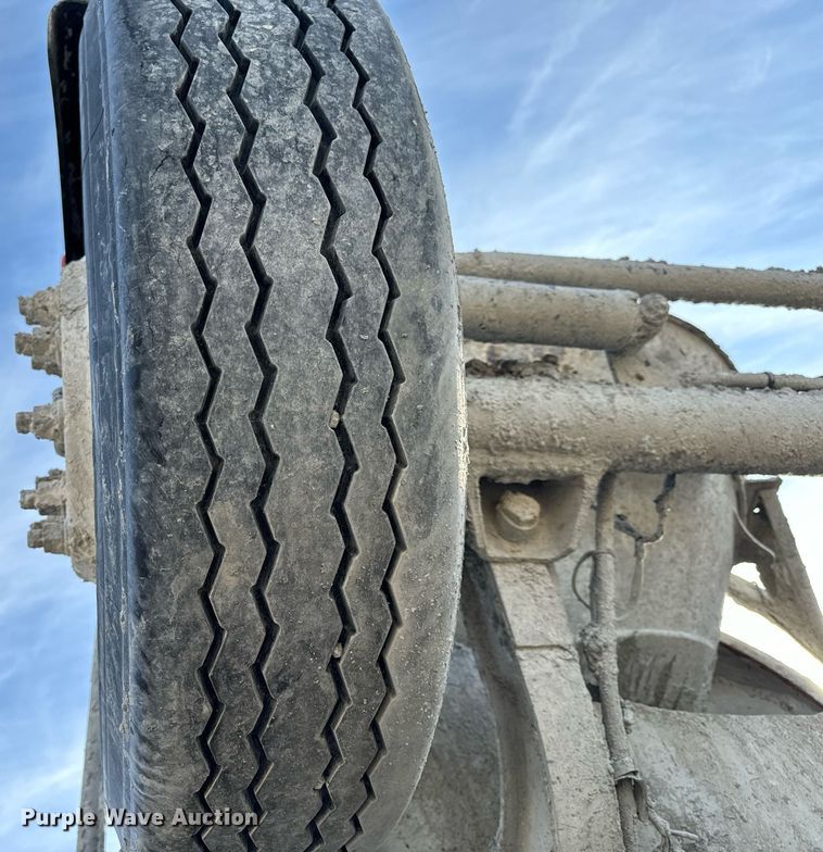 image for item DL4392 2006 Volvo  VHD ready mix truck