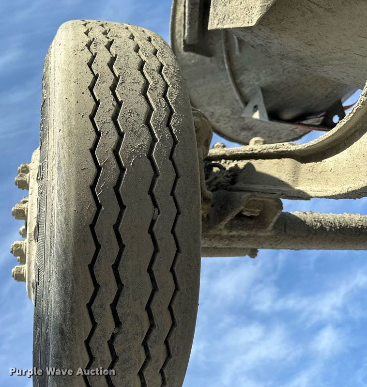 image for item DL4392 2006 Volvo  VHD ready mix truck