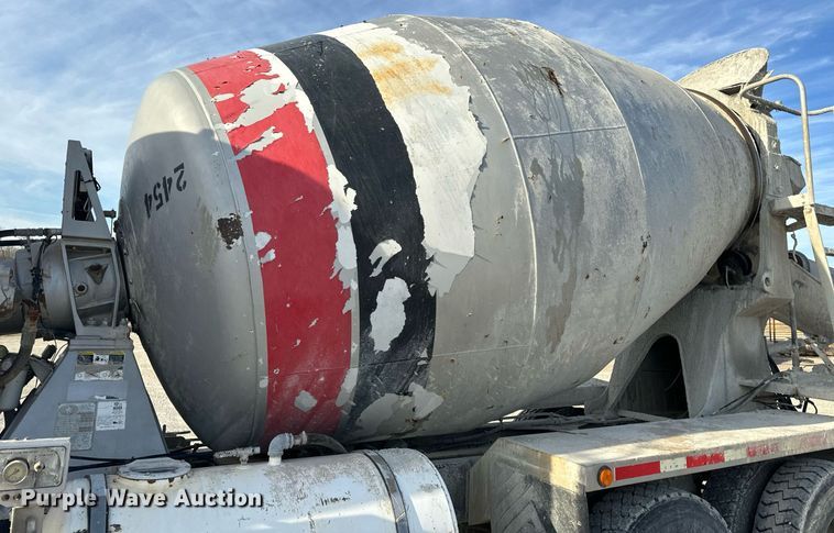 image for item DL4393 2005 Volvo  VHD ready mix truck