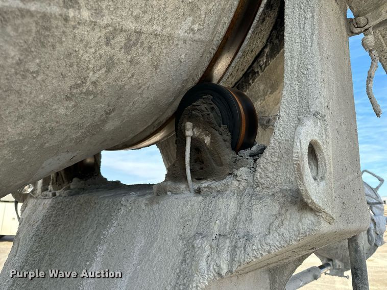 image for item DL4393 2005 Volvo  VHD ready mix truck