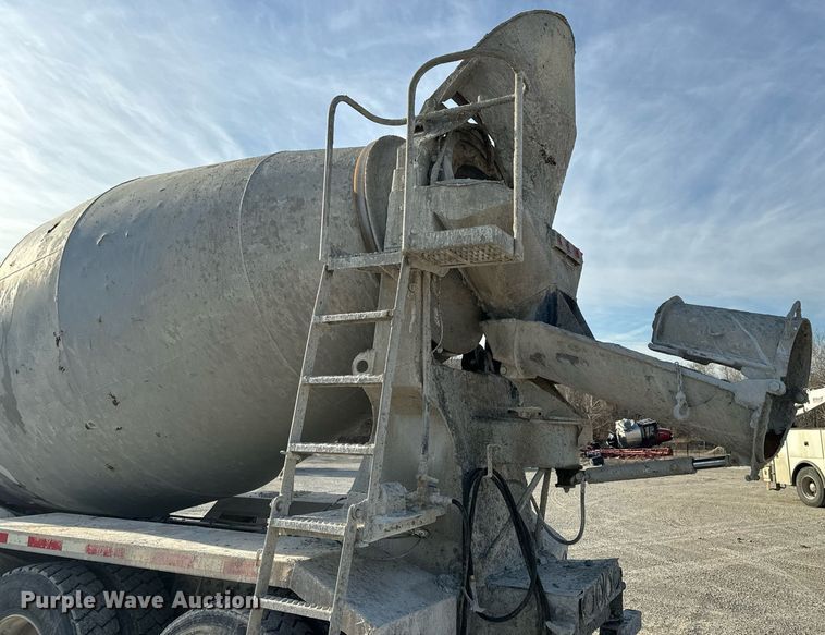 image for item DL4393 2005 Volvo  VHD ready mix truck