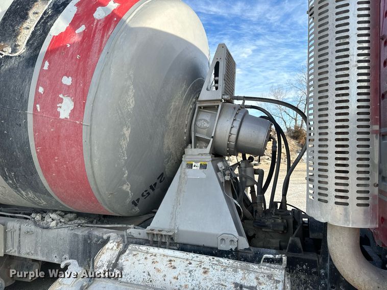 image for item DL4393 2005 Volvo  VHD ready mix truck