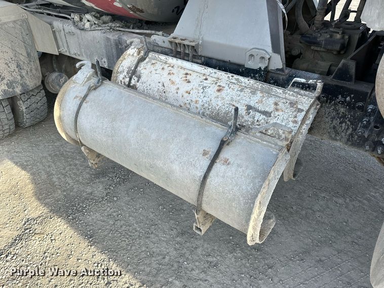 image for item DL4393 2005 Volvo  VHD ready mix truck