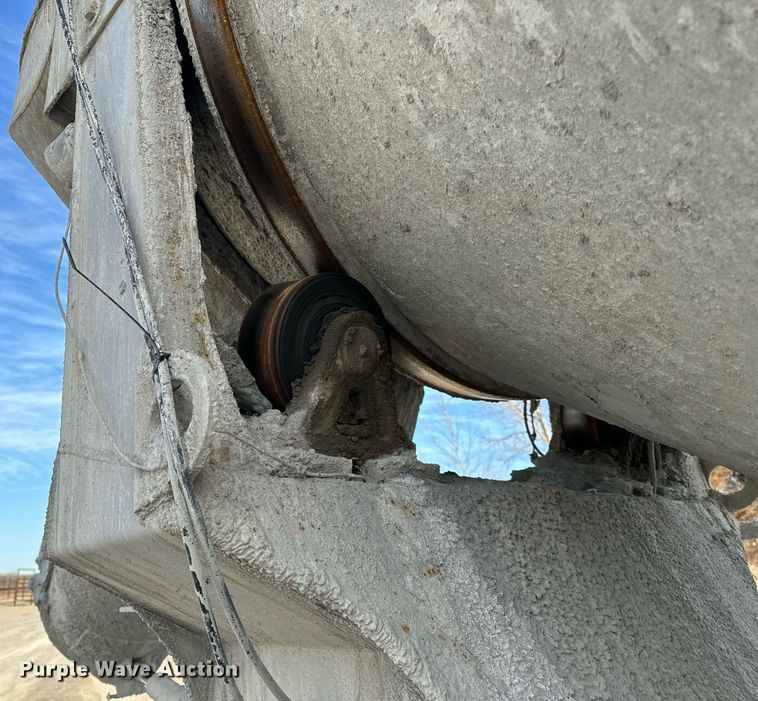 image for item DL4393 2005 Volvo  VHD ready mix truck