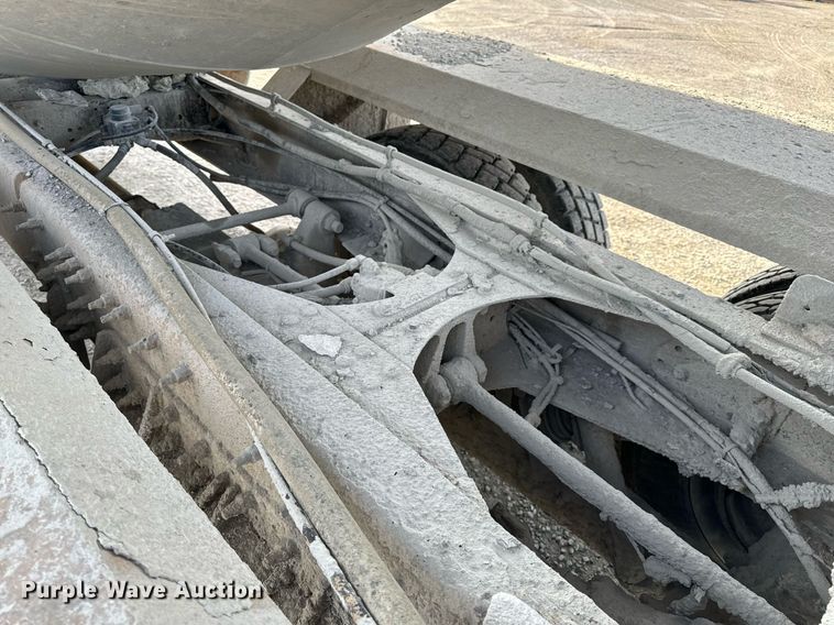 image for item DL4393 2005 Volvo  VHD ready mix truck