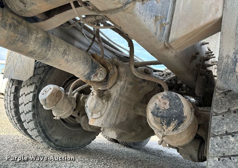 image for item DL4393 2005 Volvo  VHD ready mix truck