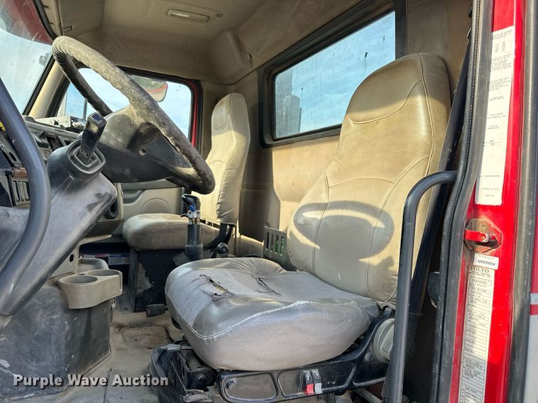 image for item DL4393 2005 Volvo  VHD ready mix truck