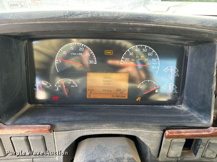 image for item DL4393 2005 Volvo  VHD ready mix truck