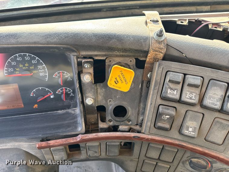 image for item DL4393 2005 Volvo  VHD ready mix truck