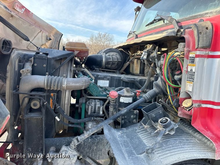 image for item DL4393 2005 Volvo  VHD ready mix truck