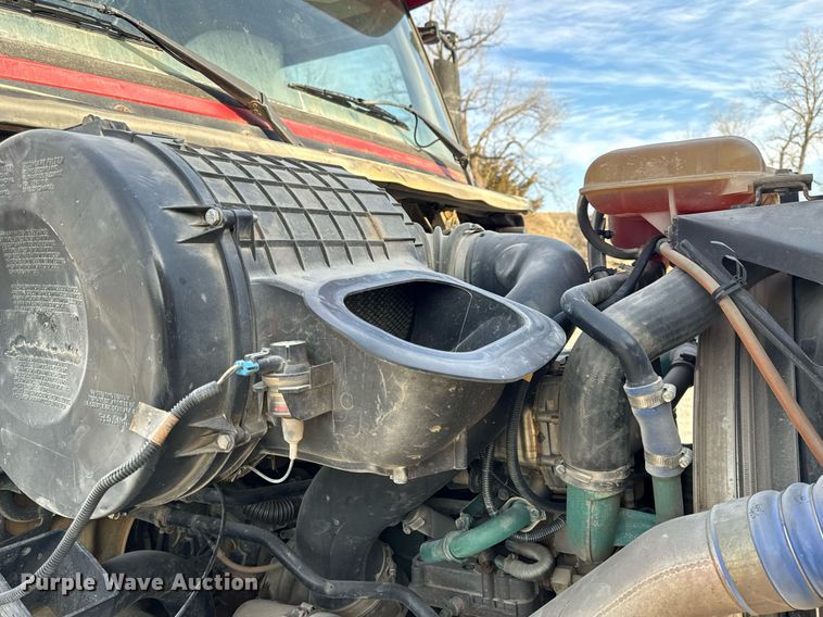 image for item DL4393 2005 Volvo  VHD ready mix truck