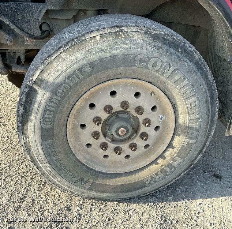 image for item DL4393 2005 Volvo  VHD ready mix truck