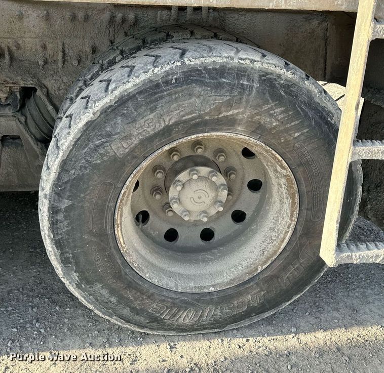 image for item DL4393 2005 Volvo  VHD ready mix truck