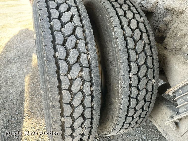 image for item DL4393 2005 Volvo  VHD ready mix truck