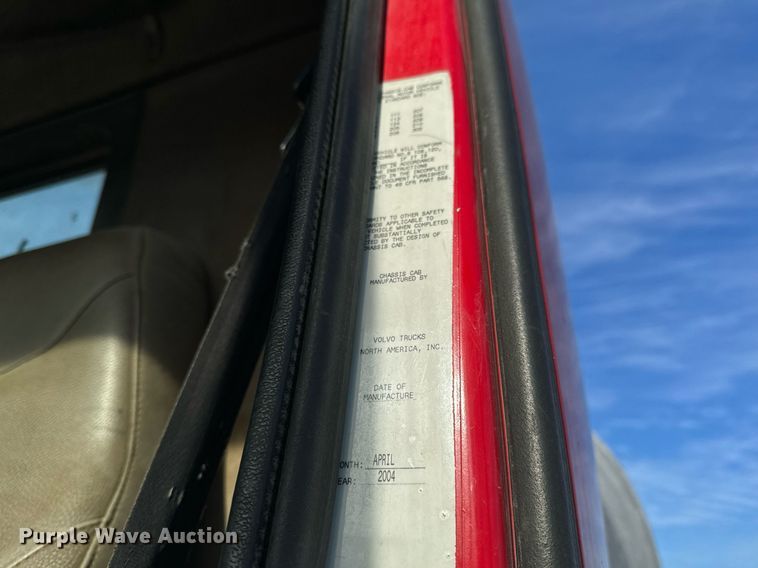 image for item DL4393 2005 Volvo  VHD ready mix truck