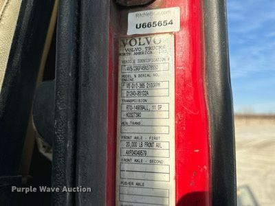 image for item DL4393 2005 Volvo  VHD ready mix truck