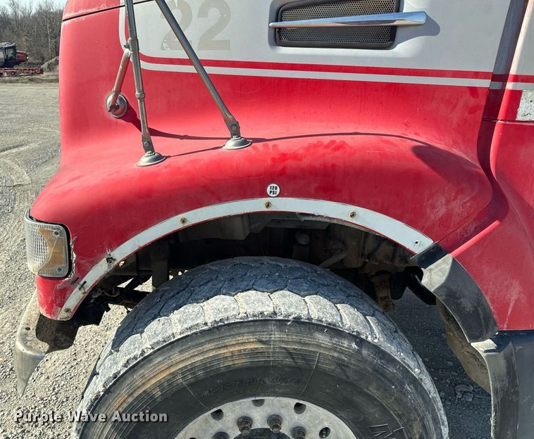 image for item DL4394 2006 Volvo VHD ready mix truck